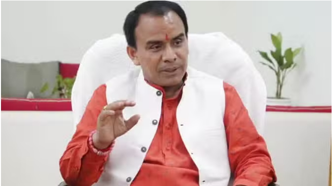 सहकारिता मंत्री डॉ. धन सिंह रावत बोले- उत्तराखंड में लागू होगी नीदरलैंड की सहकारी प्रशासन व्यवस्था