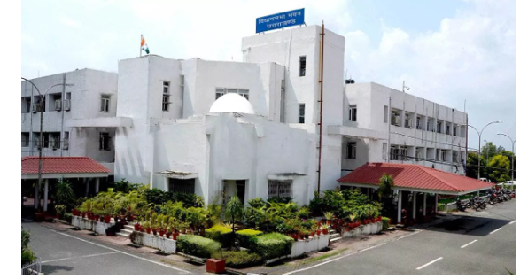 उत्तराखंड में पहाड़ पर विकसित हो सकेगी नई टाउनशिप, बजट सत्र में सरकार ने पेश किया विधेयक
