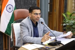 अनियमितता की शिकायत पर डीएम ने संयुक्त मजिस्ट्रेट से करवाई जांच; दवा माफियाओं पर जिला प्रशासन का वार!