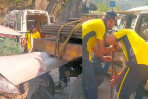 Tehri Accident: कौड़ियाला के पास हादसा, सरिये से लदे ट्रक से टकराई कार, महिला की मौके पर मौत, सात लोग घायल