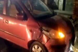 रुड़की में तेज रफ्तार का कहर, कार चालक ने वाहनों को मारी टक्कर, एक युवक की हालत नाजुक