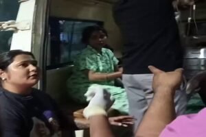 किच्छा में गैस सिलेंडर लीकेज से लगी भीषण आग, महिला समेत चार लोग झुलसे
