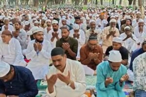 उत्तराखंड में शांतिपूर्ण तरीके से संपन्न हुई ईद की नमाज, गाय को राष्ट्रीय पशु घोषित करने की मांग