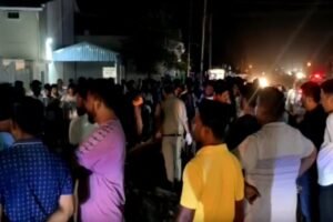 रुद्रपुर में तेज रफ्तार ट्रक ने बाइक सवार डॉक्टर को रौंदा, मौके पर दर्दनाक मौत