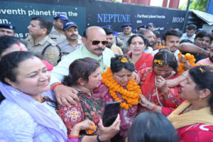 नर्सिंग अभ्यर्थी प्रदर्शन: डीजी हेल्थ ने भेजे ये 3 प्रस्ताव, ज्योति बोलीं मंत्री ने अगर की वादाखिलाफी तो फिर लड़ेंगे