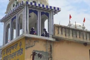 नगरासू गुरुद्वारा विवाद: वार्ता से समाधान की ओर बढ़ रहा मामला, अभी भी डटे हैं 5 निहंग सिख