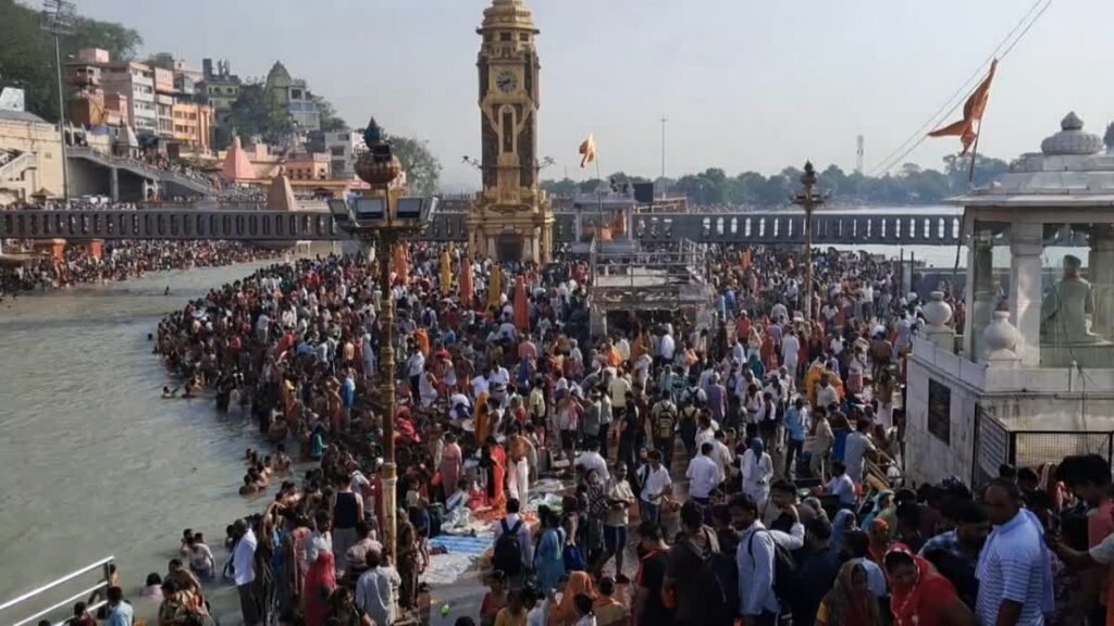 हरिद्वार कांवड़ मेले उमड़ रहा आस्था का जनसैलाब, अभी तक 76 लाख से ज्यादा कांवड़िए पहुंचे धर्मनगर