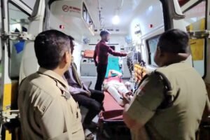 हरिद्वार में बड़ा हादसा, फाइव स्टार होटल निर्माण के लिए मार्बल उतारते समय दो लोग दबे, हालत गंभीर