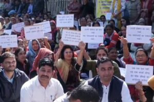 कैबिनेट में VDA निर्णय का उपनल कर्मचारियों ने किया विरोध, खोला मोर्चा, पढ़ें पूरी खबर