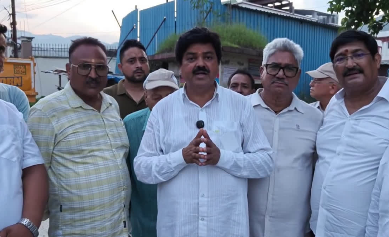 गणेश गोदियाल ने ली कांग्रेस की बूथ-ब्लॉक और मंडल कार्यकर्ताओं की बैठक, बांकीपुर और दतिया में बीजेपी की हार से दिखे उत्साहित